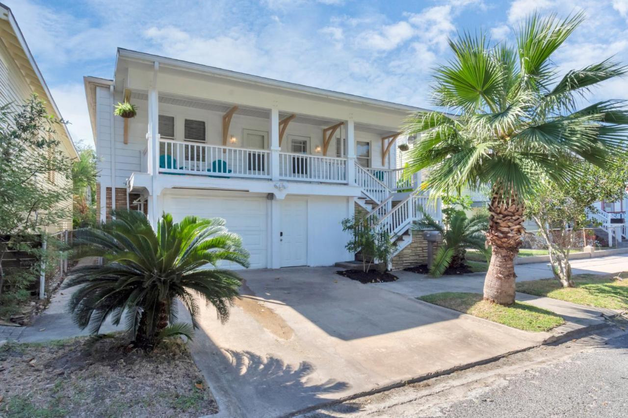 2 Kitchens,2 Living Rooms,4 Bedrooms-Close To All! غالفيستون، تكساس المظهر الخارجي الصورة