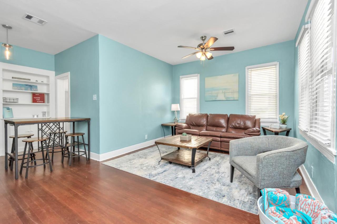 2 Kitchens,2 Living Rooms,4 Bedrooms-Close To All! غالفيستون، تكساس المظهر الخارجي الصورة