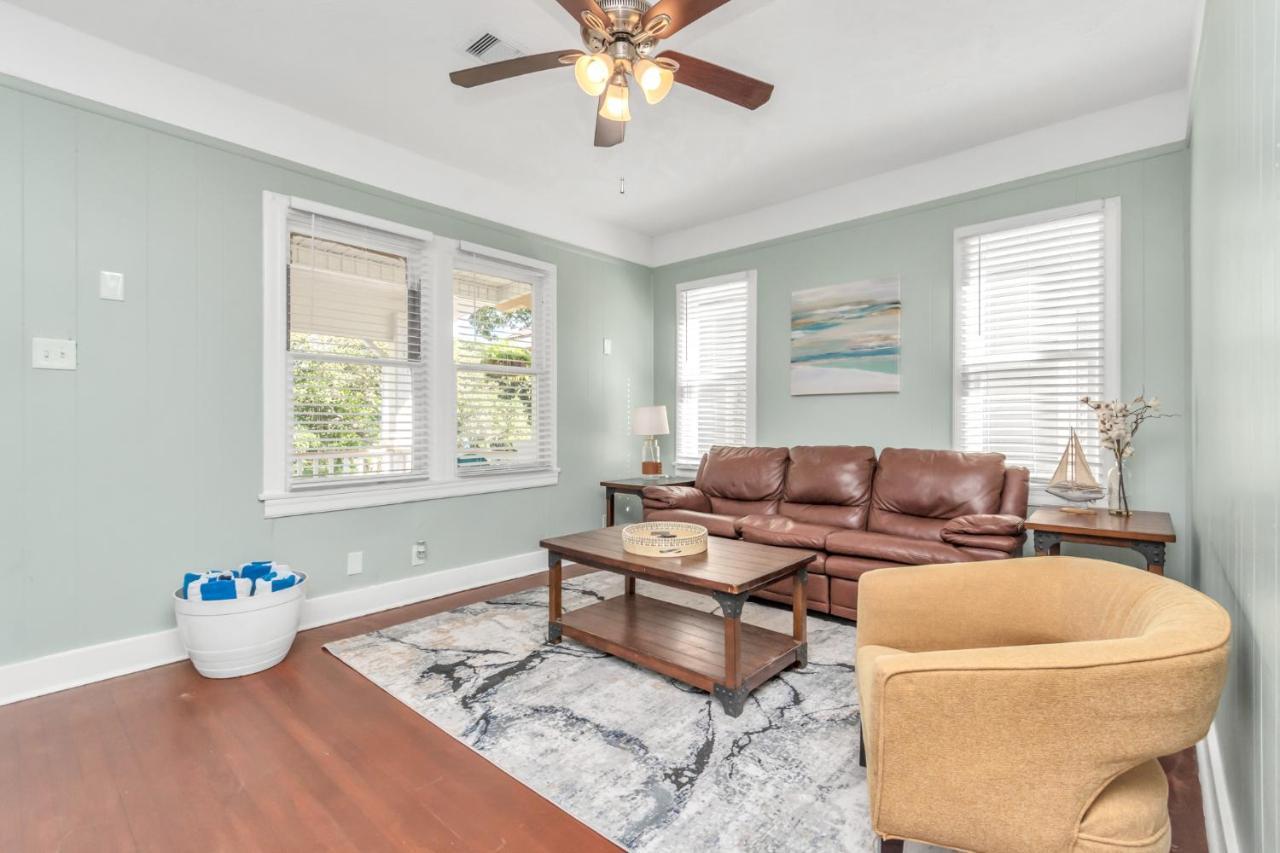 2 Kitchens,2 Living Rooms,4 Bedrooms-Close To All! غالفيستون، تكساس المظهر الخارجي الصورة
